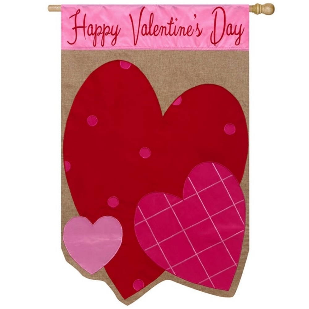 NIB* Evergreen Valentine Hearts House Burlap Flag